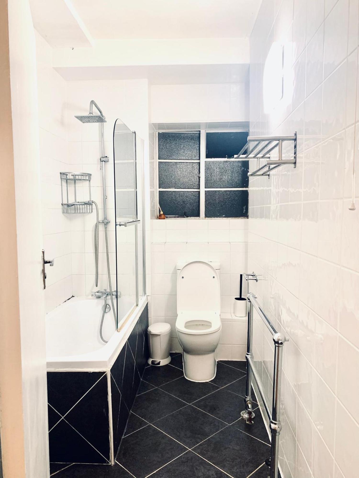 Cosy 2 Bedroom Apartment In Swiss Cottage. London Exterior foto
